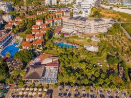 Justiniano Deluxe Resort