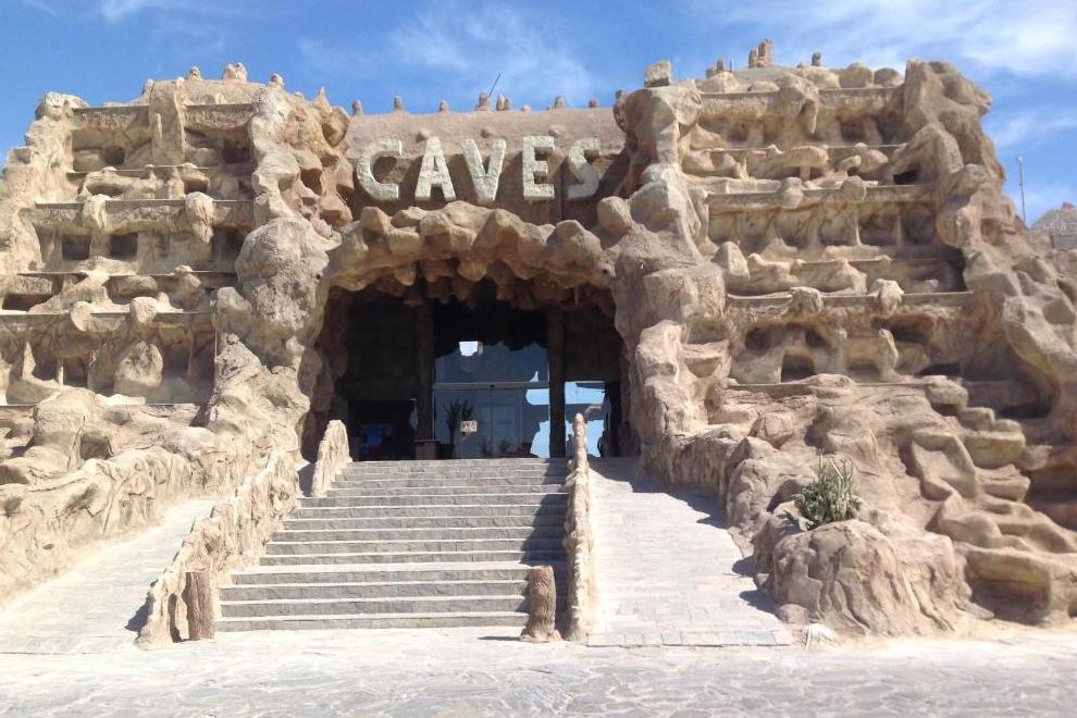 CAVES BEACH  RESORT HURGHADA
