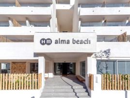 HM Alma Beach