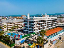 Grand Kolibri Prestige & Spa