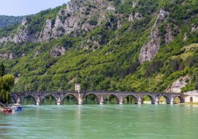 Екскурзия в СЪРБИЯ - В плен на планината Мокра Гора - екскурзия с автобус