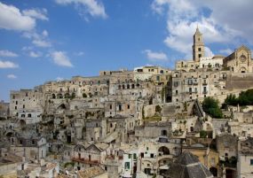 Екскурзия в ИТАЛИЯ - БАРИ на един дъх! Самолетна програма на български език!