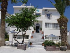 KAMARI BLU BOUTIQUE HOTEL