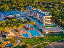 TRENDY PERGE RESORT & SUITES
