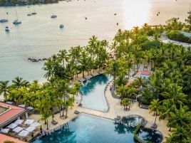 MAURICIA BEACHCOMBER RESORT & SPA