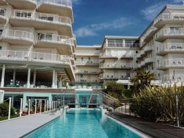 Hotel Le Soleil или подобен