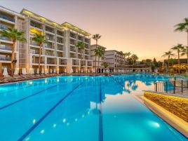 Seven Seas Palmeras Bay