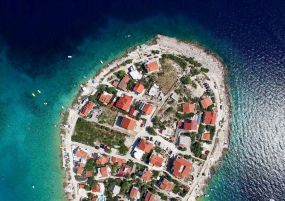 ХЪРВАТИЯ - Перлата на Адриатика и намигване към Босна и Херцеговина - полет от Варна