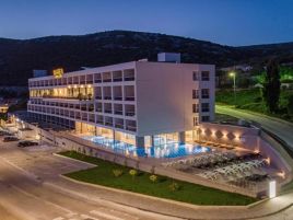 Marea Hotel and Spa