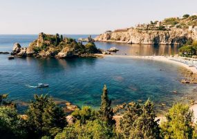 ЮЖНА СИЦИЛИЯ - плаж и вълнуващи екскурзии в Sikania Resort - чартър от София