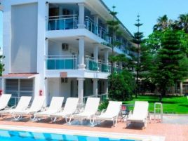 CLOVER MAGIC ALTINKUM PARK SIDE HOTEL