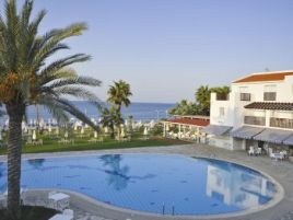AKTI BEACH HOTEL