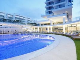 FLAMINGO PARADISE BEACH HOTEL