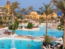 GRAND WATERWORLD MAKADI