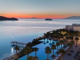 XANADU ISLAND HOTEL
