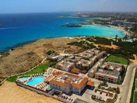 AKTEA BEACH HOTEL