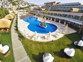 BELLAZURE HOTEL