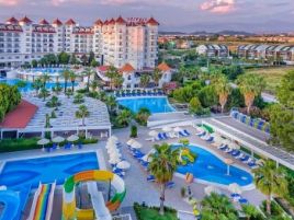 SERENIS HOTEL