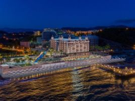 ARIA RESORT & SPA HOTEL